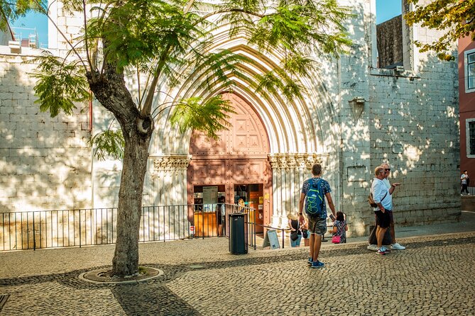 3-Hour Private Guided Walking Tour of Lisbon - Visiting Praça Da Figueira and Igreja De S Domingos