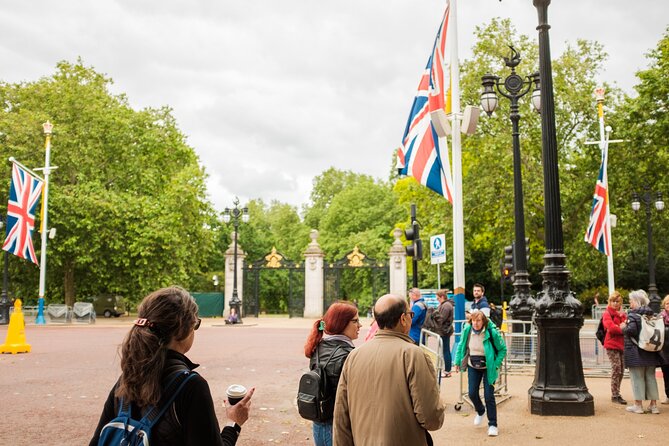 3-Hour Private Guided Walking Tour of London - Discovering Trafalgar Square and Covent Garden