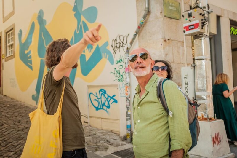 3-hour private guided walking tour of the BEST of Porto - Visiting Porto’s Iconic Landmarks and Monuments