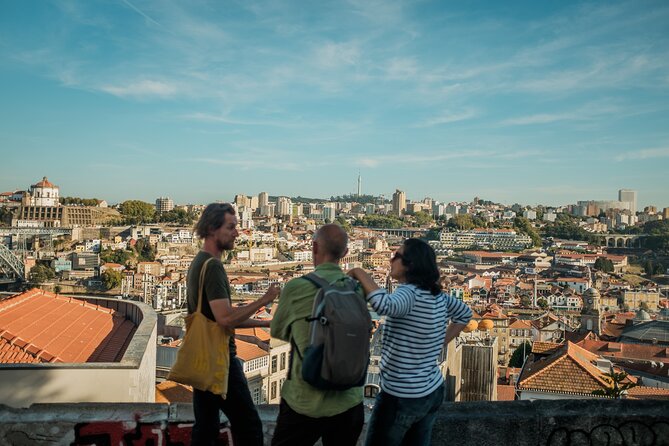 3-hour private guided walking tour of the BEST of Porto - Marveling at Miradouro da Vitoria’s Scenic Vantage Point
