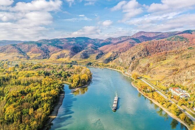 3-Hour Private Hiking Tour to historic places around Spitz in Wachau Valley - Explore Austria’s Wachau Valley on a Private 3-Hour Hike