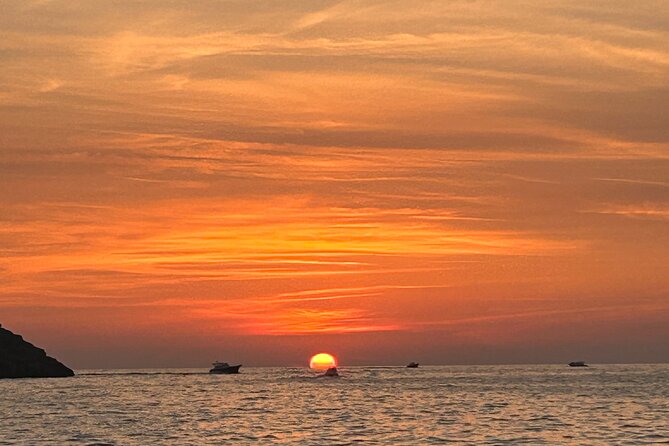 3-Hour Private Sunset Boat Tour in Sorrento - The Captain and Crew: Personalized Service and Flexibility