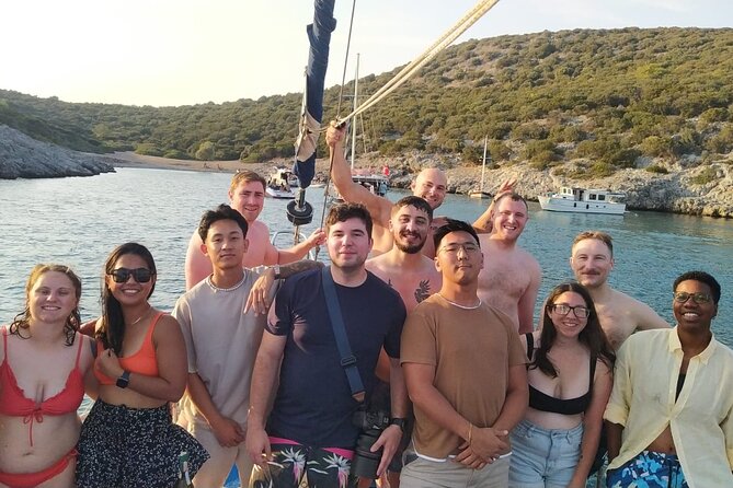 3-Hour Private Sunset Boat Tour With Dinner in Bodrum - Aquarium Bay: The Heart of the Trip