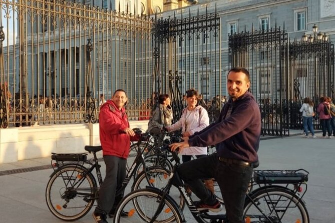 3-Hour Private Tour of Madrid by Bike - Discovering Madrid’s Historical Square: Plaza de la Villa