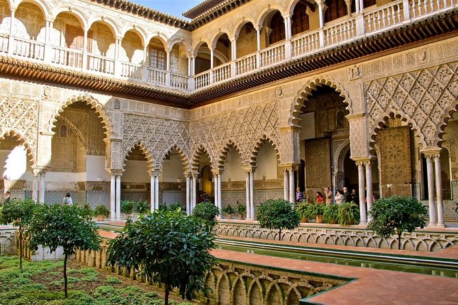3-hour Seville Cathedral and Alcazar Skip-the-Line Combo Tour - The Tour Starts at Seville’s Iconic Top Attractions