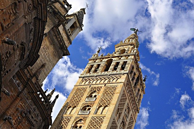 3-hour Seville Cathedral and Alcazar Skip-the-Line Combo Tour - Logistics and Group Size for a Smooth Experience