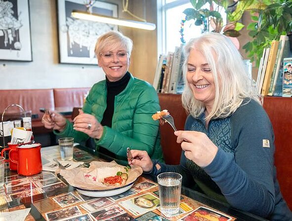 3 Hour Shared Christmas Food Tour with Guide in Reykjavik - Explore Reykjavik’s Festive Flavors with a 3-Hour Christmas Food Tour