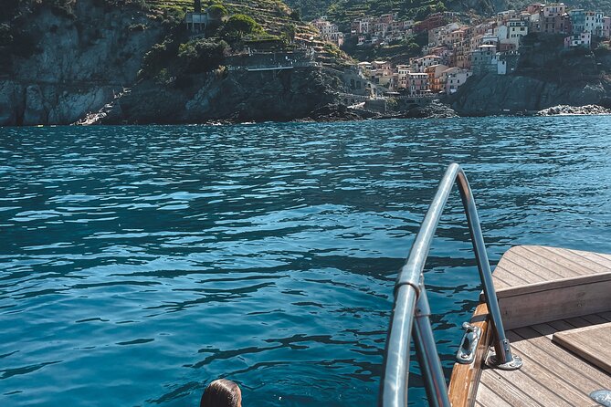 3 Hour shared Cinque Terre tour + Swim Stops at Secluded Beaches! - Weather, Seasonality, and Sea Conditions