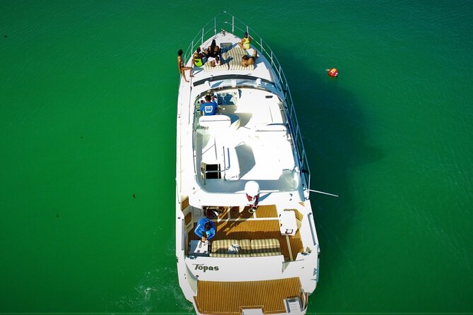 3 Hour Xpu-Ha - 47' Azimut, Tulum, Playa del Carmen, Riviera Maya - Onboard Activities: Kayaking, Karaoke, and Music