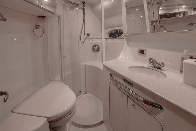 3 Hour Xpu-Ha - 51' Sea Ray Tulum, Playa del Carmen, Riviera Maya - The Crew and Service Quality