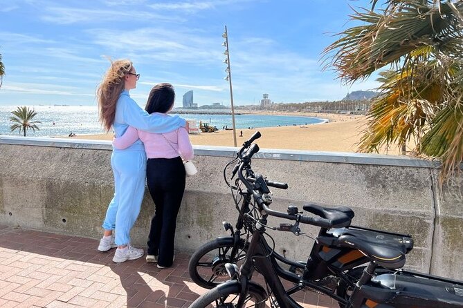3 Hours Barcelona Guided Gaudi E-Bike Tour - Practicalities: Group Size, Pacing, and Accessibility