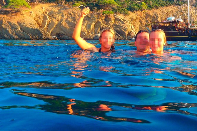 3 hours Kassandra Sunset sailing yacht tour - Experiencing Halkidiki’s Spectacular Sunset Views