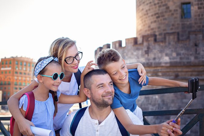 3-Hours Naples Private Walking Tour With Local - Sampling Naples’ Culinary Culture at Sorbillo’s Pizzeria