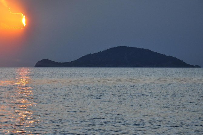 3 hours Neos Marmaras: Day or Sunset Sailing Tour Coves & Islands - Practical Tips for a Great Trip