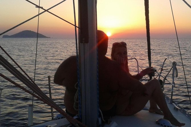 3 hours Neos Marmaras: Day or Sunset Sailing Tour Coves & Islands - Comparing the Day and Sunset Sailing Options
