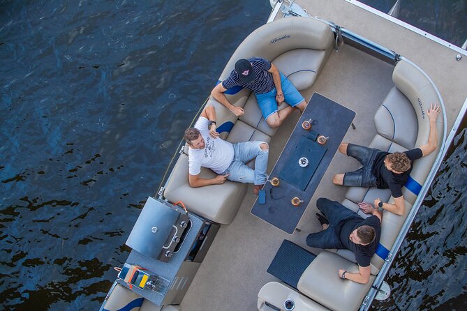 3 Hours Prague Private Boat Cruise Beer or Prosecco Unlimited - The Onboard Experience: Food, Drinks, and Atmosphere