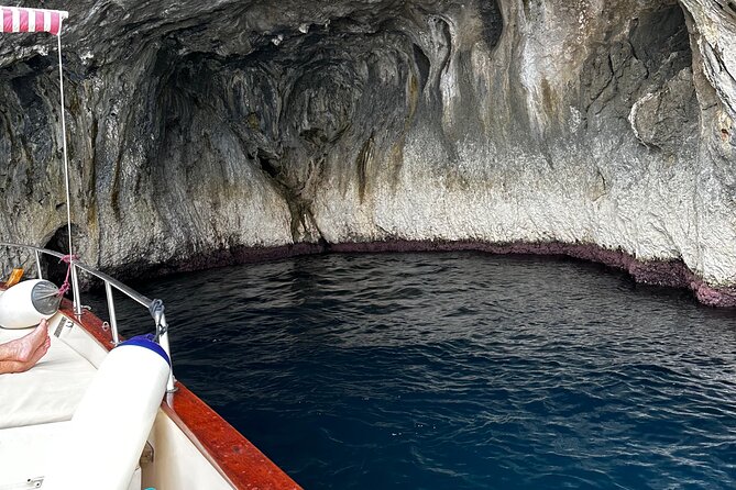 3 hours Private Capri Boat Tour - Iconic Sights: Faraglioni Rocks and Natural Arch
