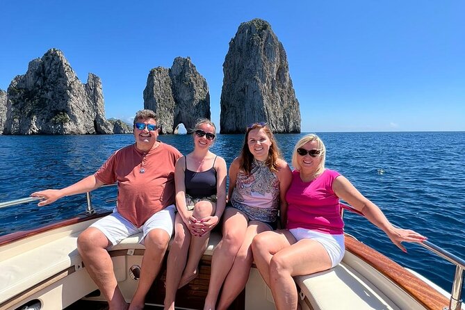 3 Hours Private Capri Boat Tour with Pasta and Prosecco - What Makes This Capri Boat Tour Unique