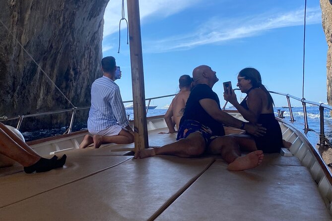 3 Hours Private Capri Boat Tour with Pasta and Prosecco - Who Should Book This Private Capri Boat Tour?
