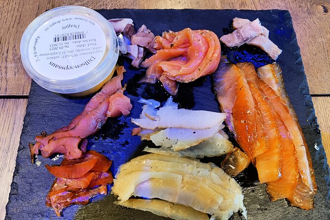 3 Hours Private Walking Food Tour in Norway - Tromso’s City Walk: Iconic Buildings and Local Stories