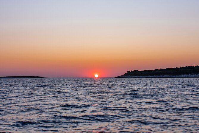 3 Hours Private Wine and Sunset Tour - Sunset Moments and Photo Opportunities