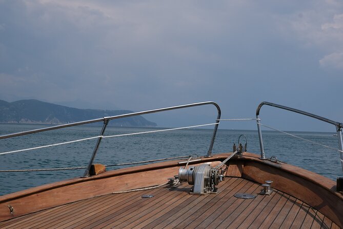 3 Hours Sunset Boat Tour to Golfo dei Poeti Shared - Explore the Charm of La Spezia with a Sunset Boat Tour to Golfo dei Poeti
