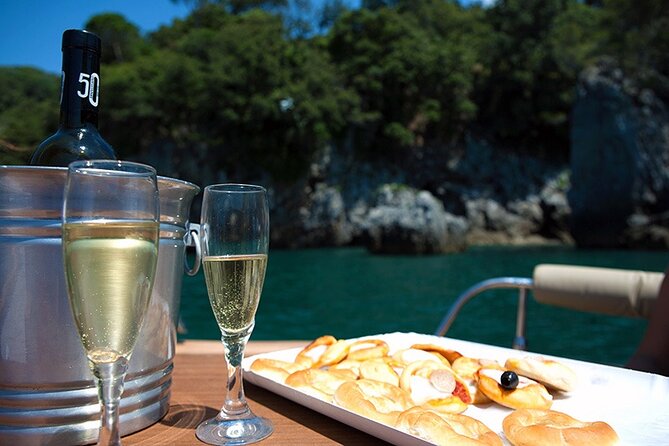 3 Hours Sunset Boat Tour to Golfo dei Poeti Shared - Circumnavigating Palmaria, Tino, and Tinetto Islands