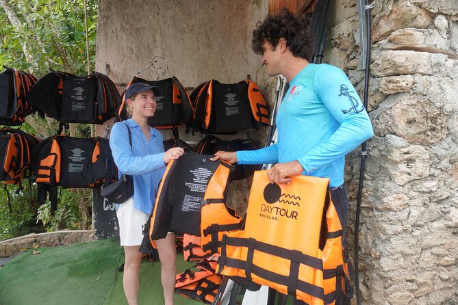 3 hr Pontoon Tour with access to Beach Club and Free Kayaks - Relaxing at the Beach Club and Kayak Adventures