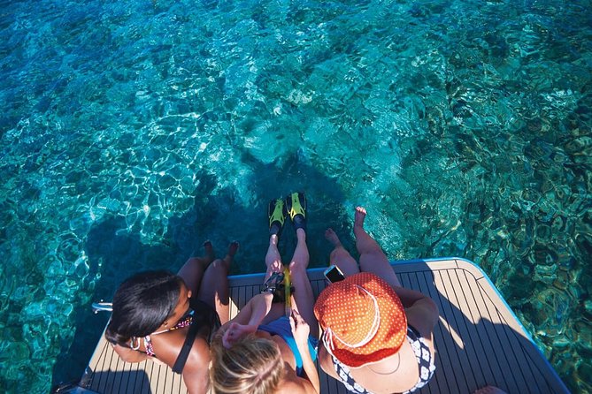 3-Island Split Boat Tour (olta Drvenik Mali, Drvenik Veli) - Included Amenities: Comfort and Safety on the Water