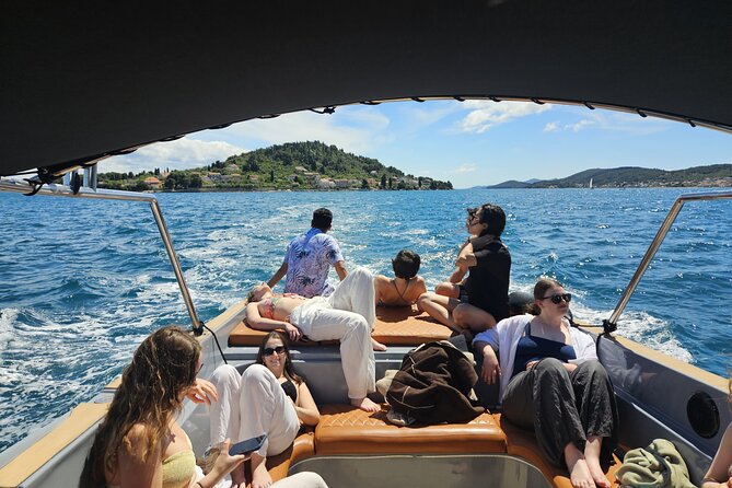 3 Islands Luxury Boat Tour with Aperol Spritz - Key Points
