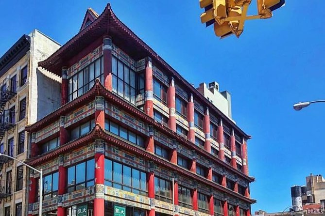 3 New York Neighborhoods Semi-Private Tour : SoHo, Chinatown and Little Italy - Food and Shopping Opportunities Along the Route