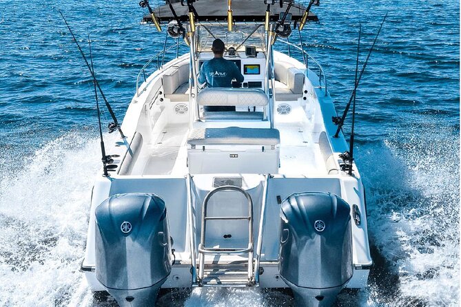 30 ft cat AM Lux Inshore Fishing La Cruz & Punta Mita - Key Points
