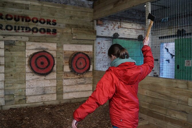 30 Minute Axe Throwing Experience in Llangollen - Meet the Friendly and Knowledgeable Staff