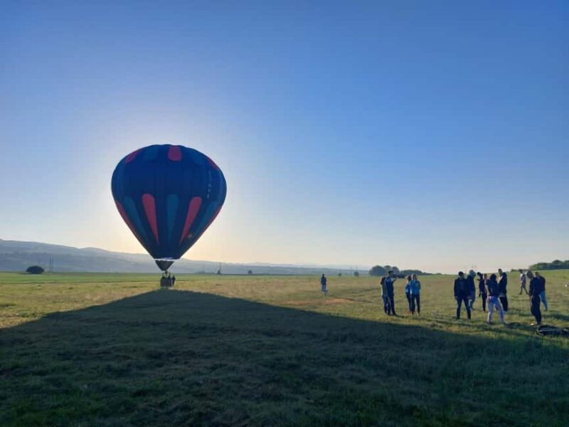30-minute Hot Air Balloon Sightseeing Tour in Sofia - The Pilot and Guide: Expert Knowledge and Safety