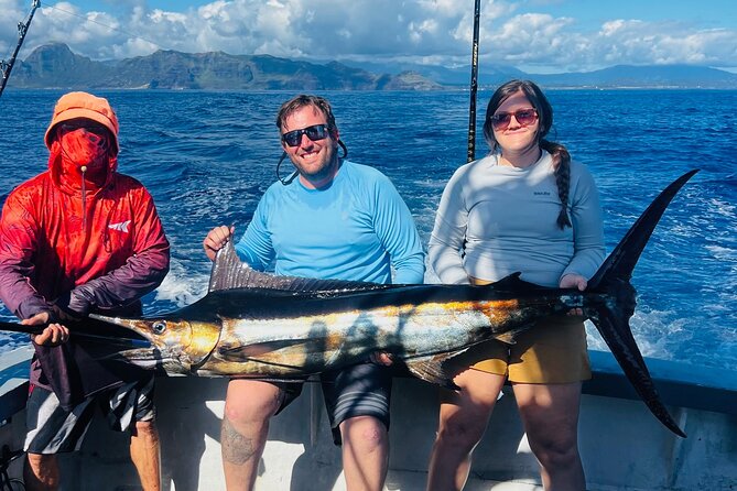 35 foot Bertram 4 Hour Charter - Key Points