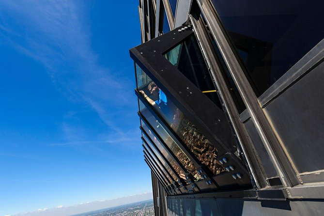 360 CHICAGO Observation Deck Admission - The CloudBar and Sip and View Experience