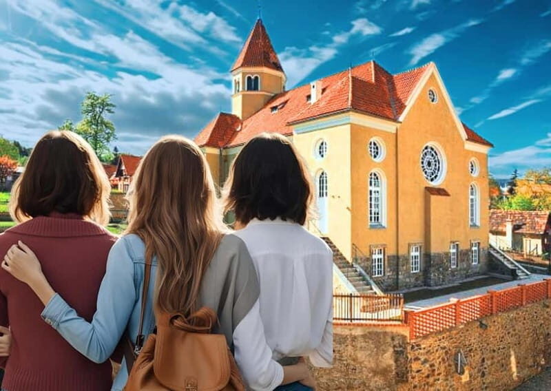 3h Jewish Tour: Synagogue, Castle, Gingerbread & Snaps - The Historic Jewish Quarter of Český Krumlov