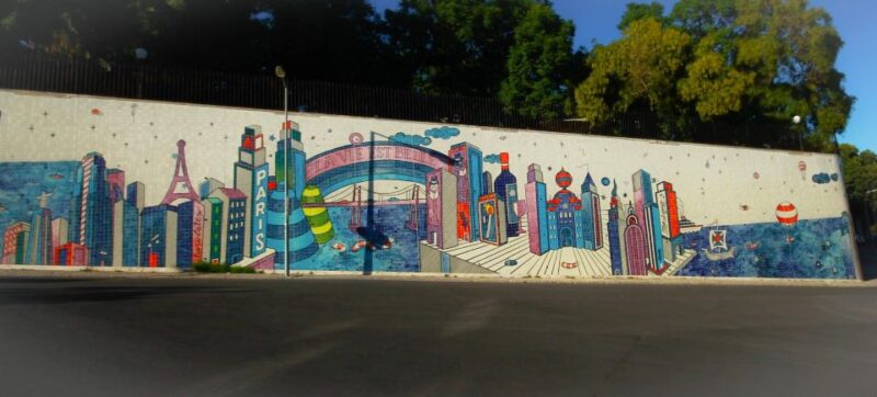 3h Street Art Tuk Tuk Tour Free Pickup - The Role of the Guides and Artworks by Renowned Artists