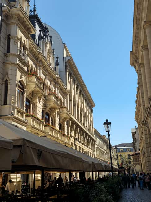 3H tour in Bucharest: Top 10 Photo Spots in Bucharest - Discovering Hidden Gems in Bucharest
