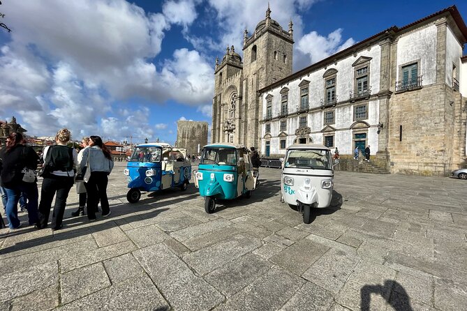 3h30 tour in Porto by Tuk Tuk - The Tour’s Pacing and Flexibility