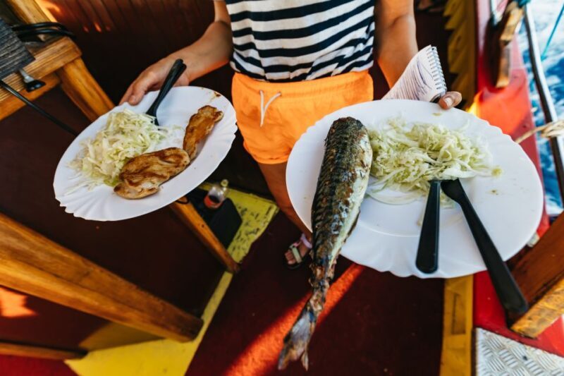 3hours Dolphin Sunset watching with unlimited drinks +dinner - Sunset Views and Photography Opportunities