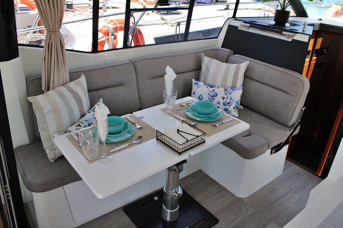 3hr Sunset Yacht Charter - Luxury Jeanneau NC33 - Key Points