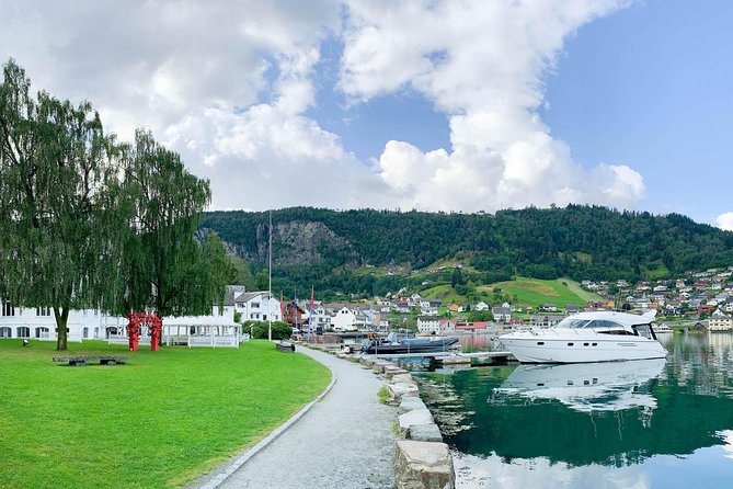 4 Day Bergen - Hardangerfjord private fjord-cruise - The Private Bergen to Hardanger Fjord Cruise Offers Exclusive Comfort