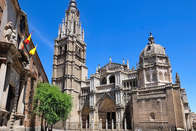 4-Day Guided Tour Cordoba, Seville, Granada and Toledo from Madrid - Seville’s Major Landmarks and Local Flavor