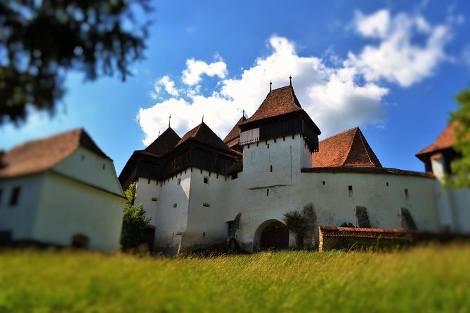 4-Day Private Tour in Transylvania from Bucharest - Exploring the Saxon Heartlands and Artistic Traditions