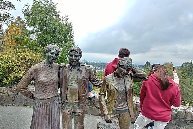 4 Day Vancouver, Victoria & Whistler Private Tour - Day Two: Exploring Victoria’s Gardens, Government Buildings, and Historic Sites