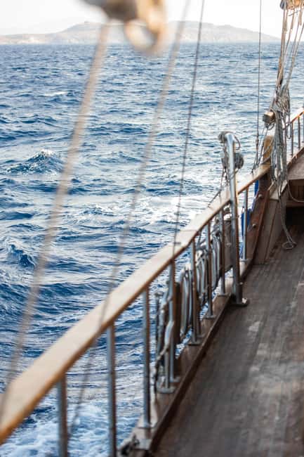 4-days/3-nights Zakynthos to Lefkada 18-39s Cruise 2026 - Meeting Point and Logistics