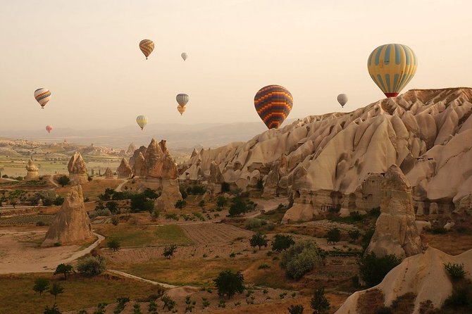 4 Days Turkey Tour Cappadocia, Ephesus, Pamukkale Tour - Logistics, Accommodation, and Group Size