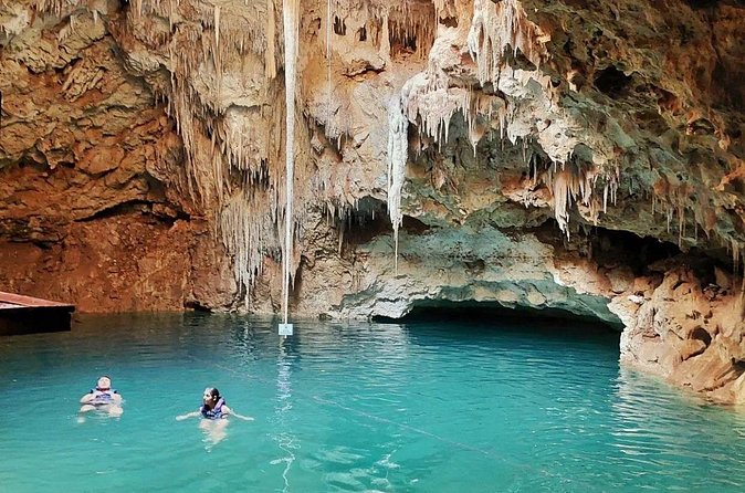 4 different cenotes with food from Merida - Returning to Merida with Scenic Views