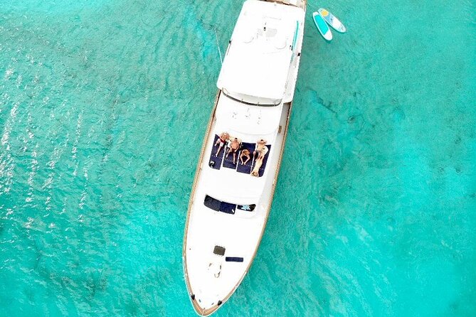 4 Hour - 80' Burger, Tulum, Playa del Carmen, Riviera Maya - Gourmet Lunch and Unlimited Drinks Included